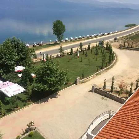 Lake Park Restaurant